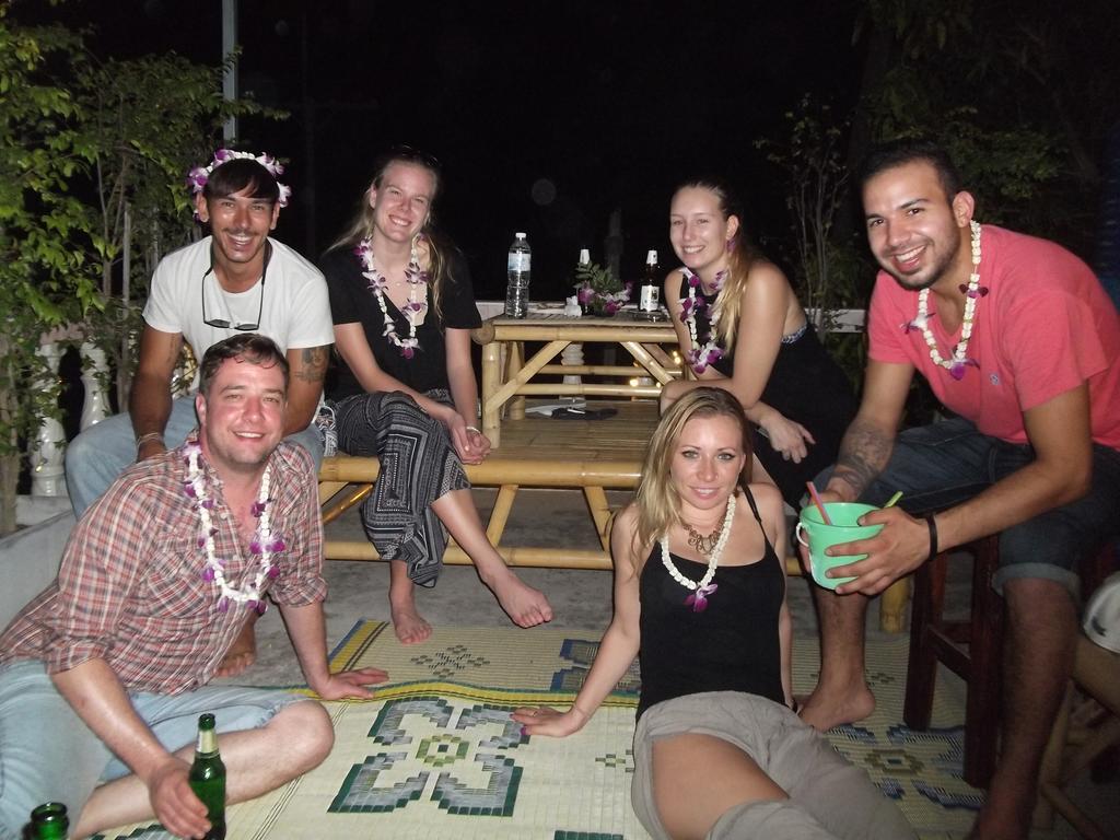 Sleep Tight Hostel At Koh Phangan Haad Rin Exterior foto