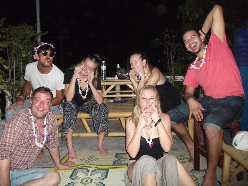 Sleep Tight Hostel At Koh Phangan Haad Rin Exterior foto