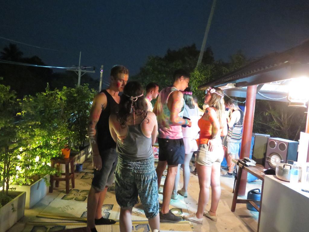 Sleep Tight Hostel At Koh Phangan Haad Rin Exterior foto