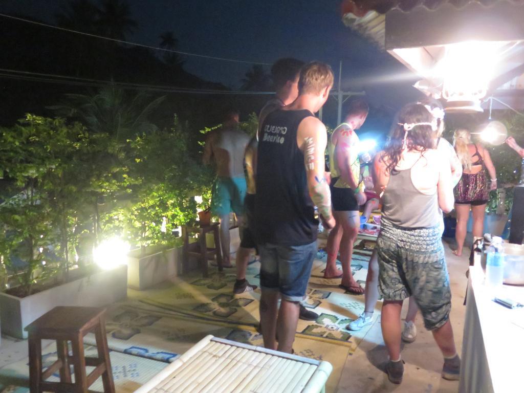 Sleep Tight Hostel At Koh Phangan Haad Rin Exterior foto