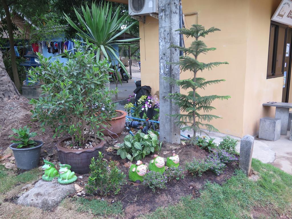Sleep Tight Hostel At Koh Phangan Haad Rin Exterior foto