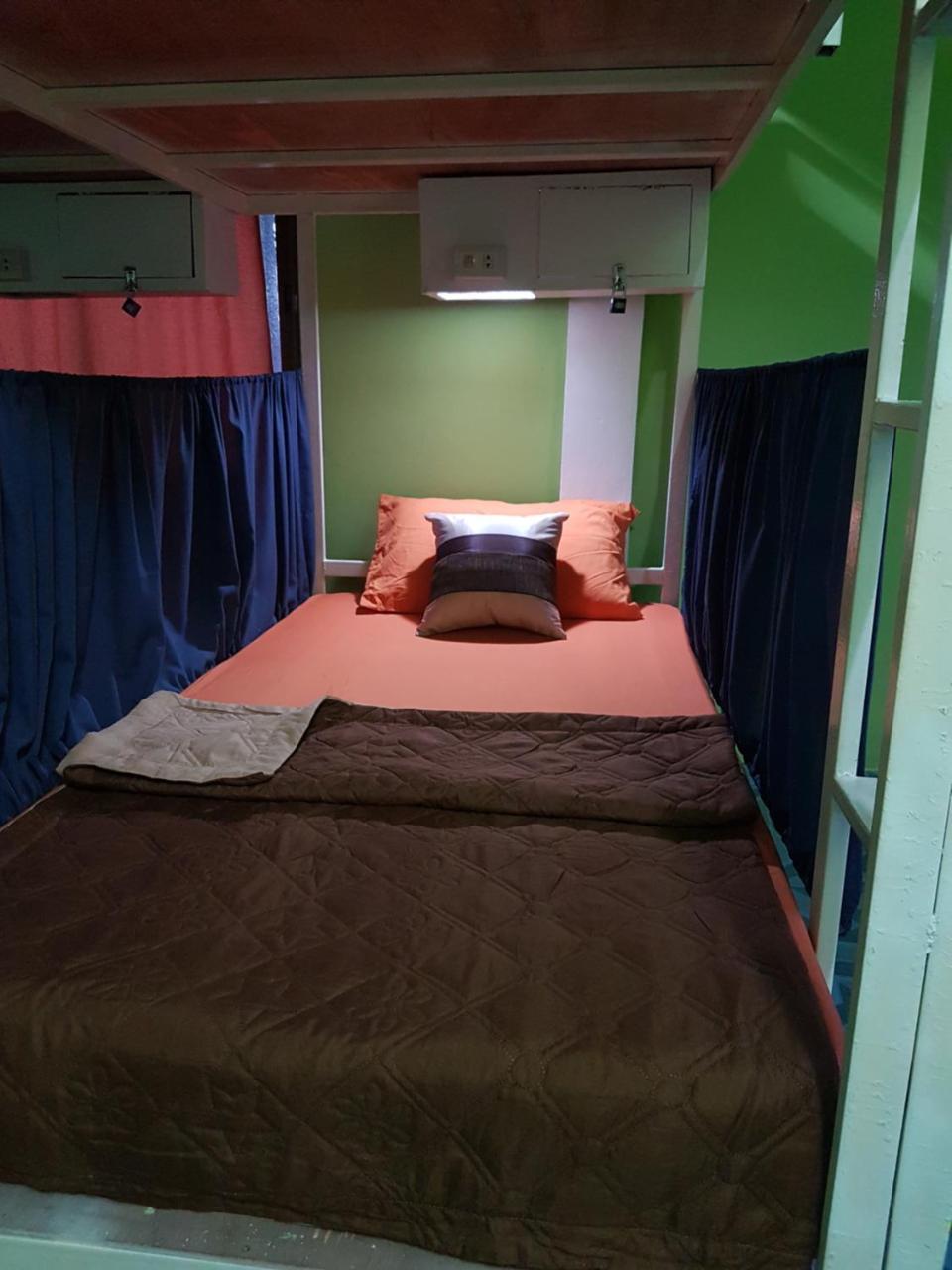 Sleep Tight Hostel At Koh Phangan Haad Rin Exterior foto